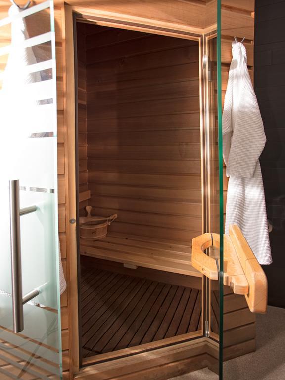 Wellness Caracol Hotel West-Terschelling Exterior photo